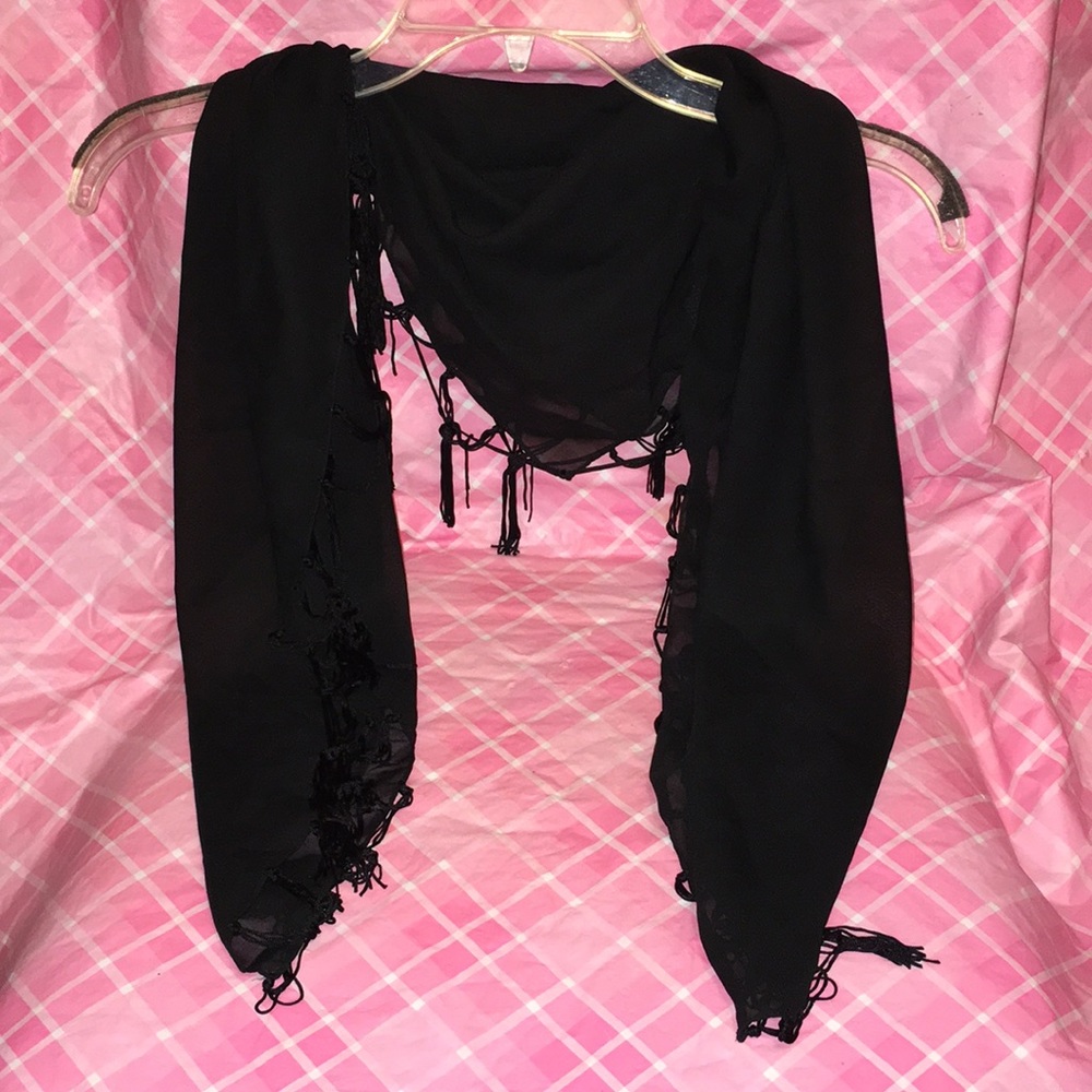 🎈SALE🎈🧣SCARF #22 “BLACK FRINGE BEAUTY”🧣